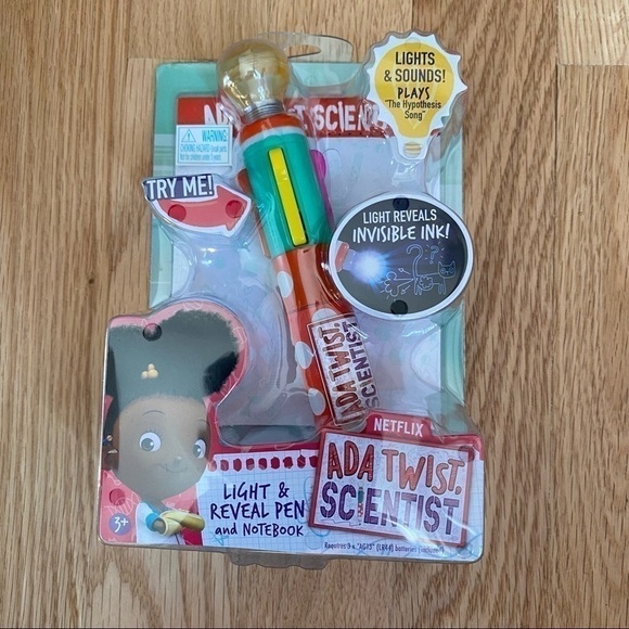 Ada Twist Scientist Light & Reveal Pen Imagination Toy NEW Netflix - Picture 4 of 5